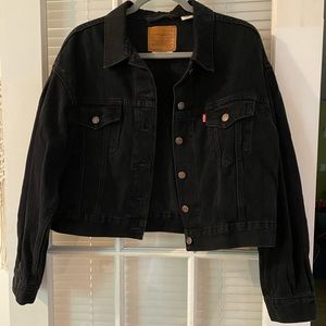 Oversized Levi’s jean jacket